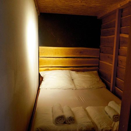 Einzigartiges 140Qm Loft - Party Ist Erlaubt! Apartamento Berlim Exterior foto